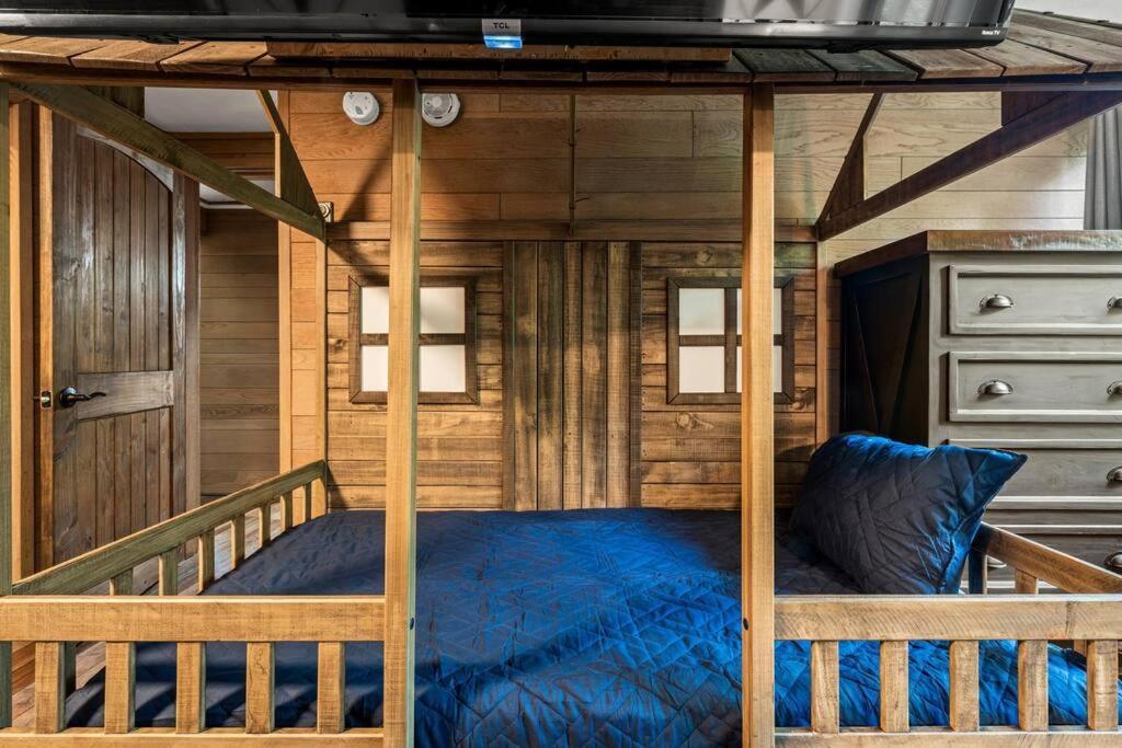 Bourbon Hollow Lodge With Hot Tub And Pool Plus Game Room Only 5 Min To Downtown Gatlinburg Dış mekan fotoğraf