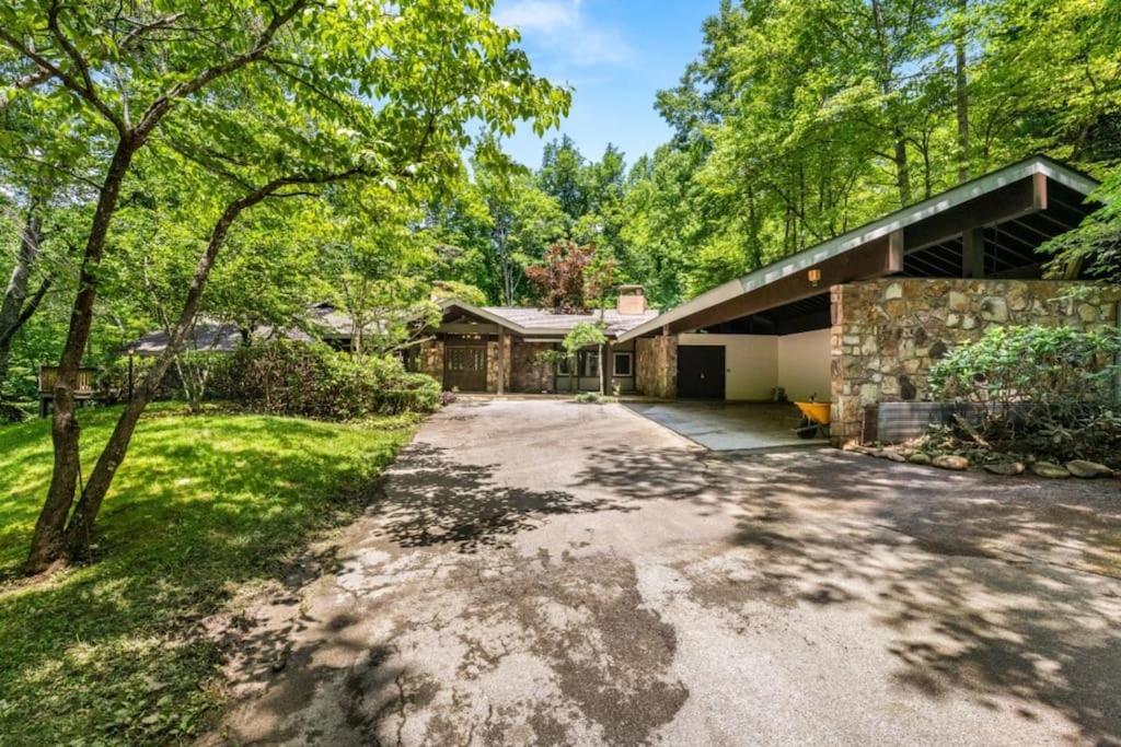 Bourbon Hollow Lodge With Hot Tub And Pool Plus Game Room Only 5 Min To Downtown Gatlinburg Dış mekan fotoğraf